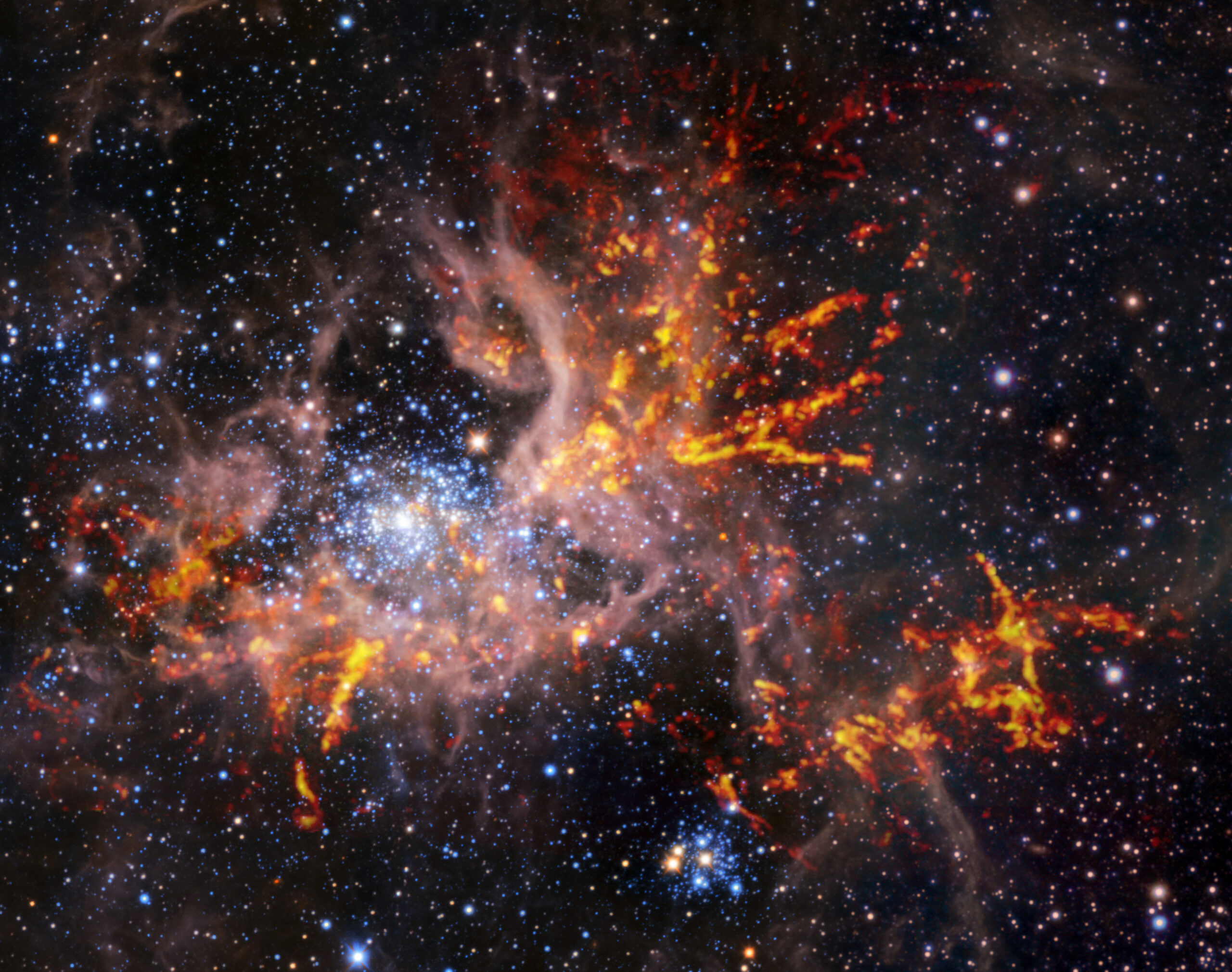 30 Doradus, Large Magellanic Nebula, VLT, ESO, VISTA, ALMA